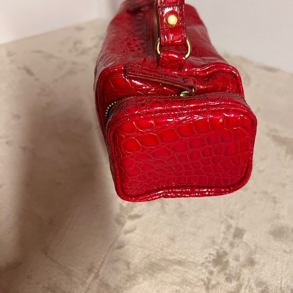 Bath & Body Works Red Crocodile-Pattern Shoulder Bag - Picture 3 of 9